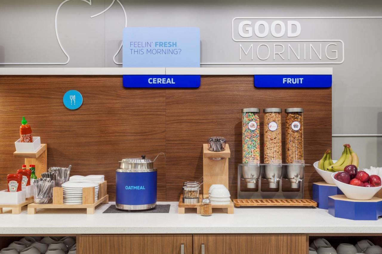 Hotel Express & - - Goshen By Ihg Middletown