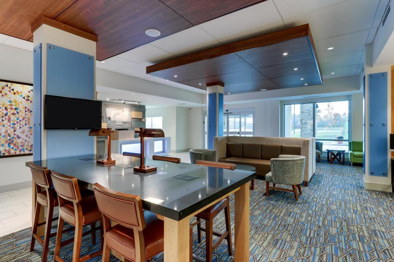 Express & - - Goshen By Ihg Hotel Middletown