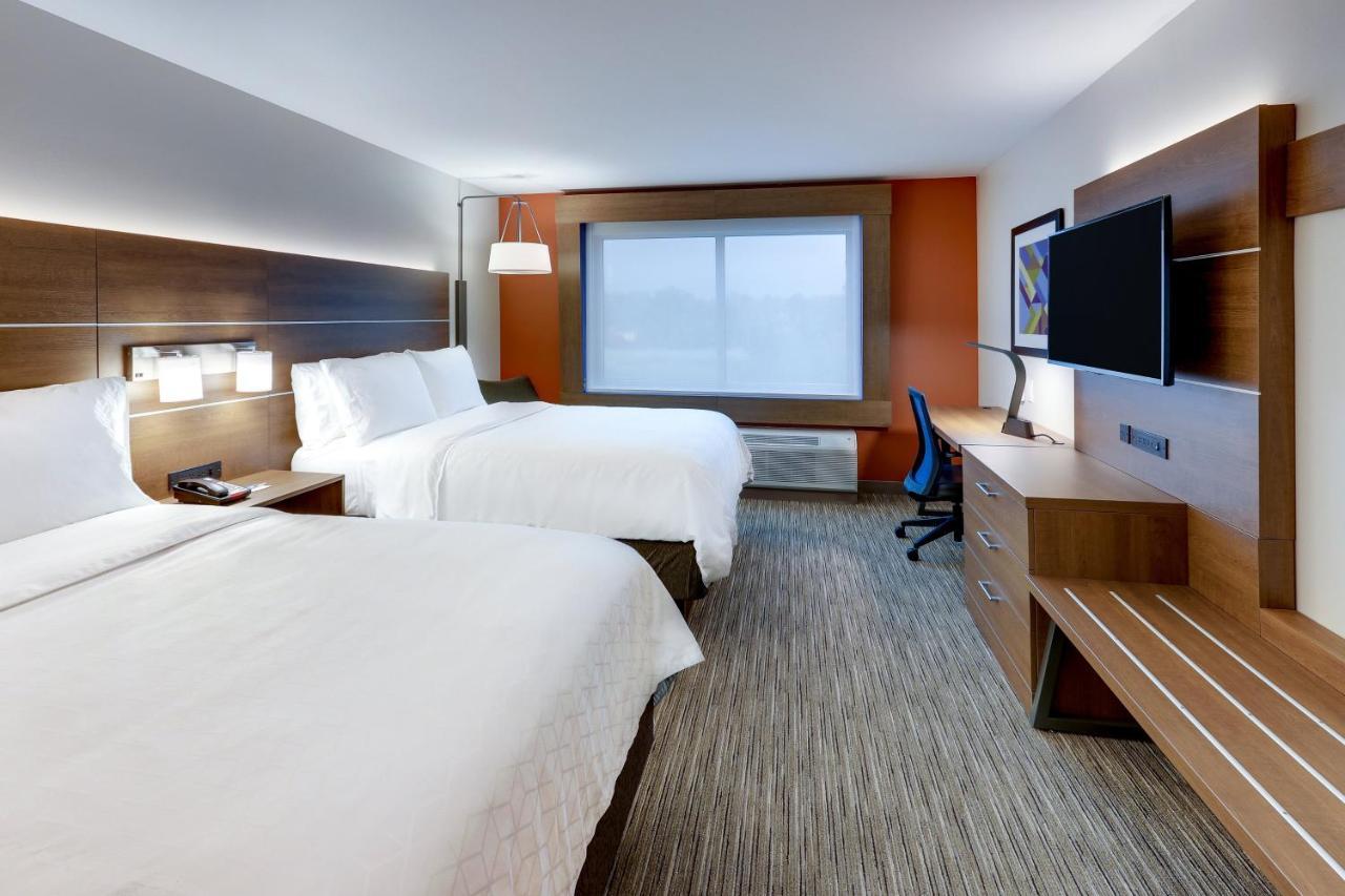 Hotel Express & - - Goshen By Ihg