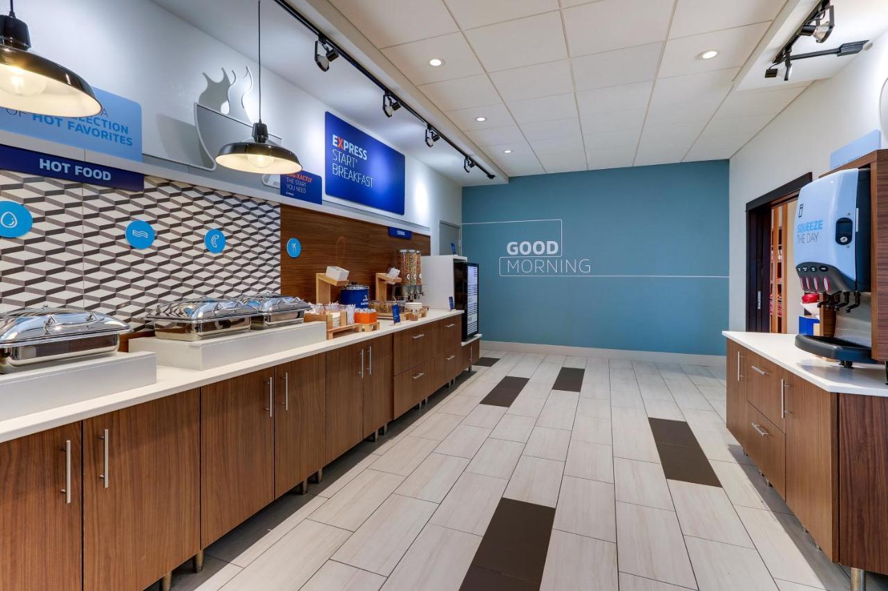 Express & - - Goshen By Ihg 2*