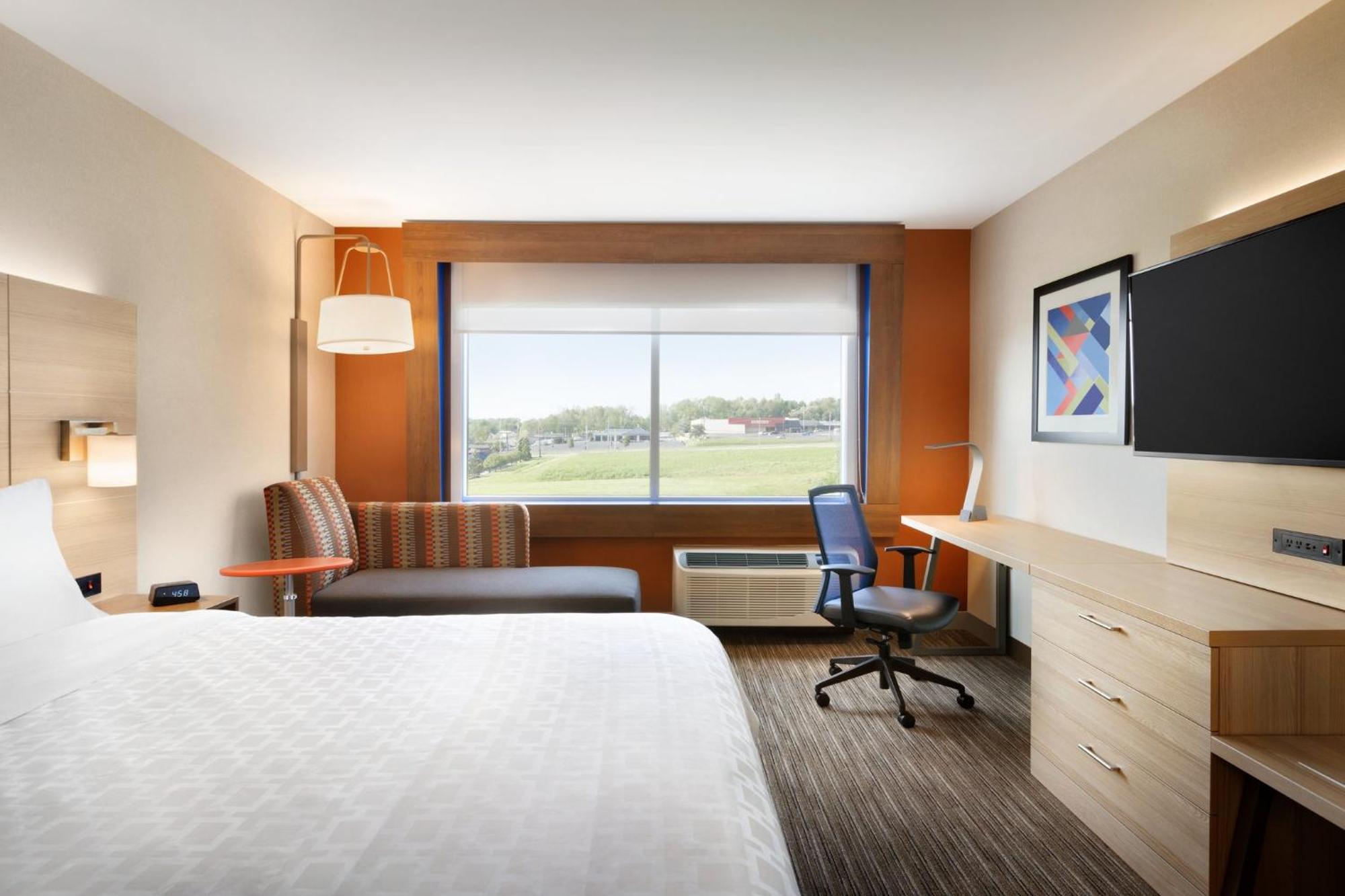 Hotel Express & - - Goshen By Ihg Middletown